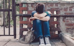 Bé gái 14 tuổi 'quan hệ' với bạn trai trong nhà hoang: Ham muốn tình dục tuổi dậy thì và điều cha mẹ cần làm
