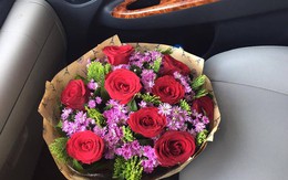 Cụ ông 80 tuổi vẫn lái xe 800km mang hoa, tỏ tình lại với bạn gái cũ từ thời cấp 3