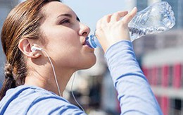 5 lý do bạn nên uống nhiều nước hơn vào mùa đông