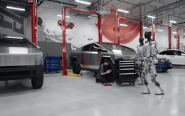 Robot tấn công tàn bạo kỹ sư tại nhà máy Tesla, viễn cảnh đáng sợ nhất của tương lai đã xảy ra?