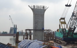 Ngày cuối cùng năm 2023, công nhân vẫn tất bật thi công cầu bắc qua sông lớn ở Nam Định