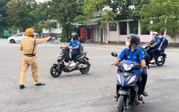 Video: Muôn kiểu vi phạm của học sinh khi tham gia giao thông