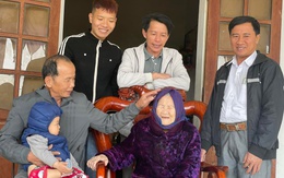 Cụ bà 110 tuổi hạnh phúc bên con cháu cùng 72 chắt