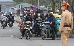 Xử nghiêm tại chỗ, phạt nguội để răn đe người vượt đèn đỏ, đi ngược chiều