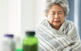 
Biết số tiền các con chi trả viện phí, tôi cắn răng chịu đau