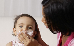 Trẻ nhập viện vì mắc cúm gia tăng - hướng dẫn cách chăm sóc