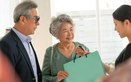 Không ngờ sau khi anh tôi nóng giận bỏ đi, bố cho tôi 1 nửa gia tài