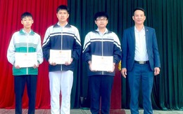 Trên đường đến trường, 3 học sinh Quảng Ninh nhặt được 10 triệu đồng đánh rơi 