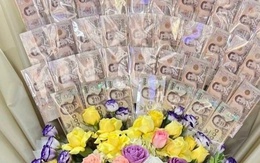 Shipper ăn cắp bó hoa tiền trị giá nghìn USD
