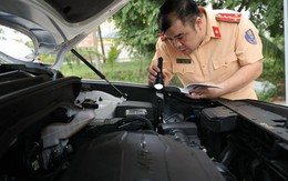 Công an chính thức hỗ trợ đăng kiểm, quân đội chuẩn bị lực lượng chi viện