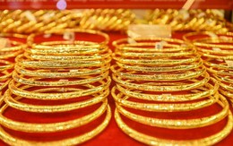 Giá vàng hôm nay 13/3: Vàng SJC tiến sát 67 triệu/lượng,  vàng trang sức cũng tăng mạnh