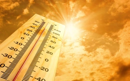 Lý giải chuyên sâu về nguyên nhân gây nắng nóng ở miền Bắc, cách phòng tránh sốc nhiệt, bảo vệ sức khỏe ai cũng cần phải biết
