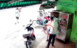 Camera ghi cảnh kẻ gian móc túi chủ nhà ở TPHCM