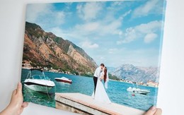 Nhìn ảnh cưới của bố mẹ, bé trai khóc nấc vì tưởng bố ngoại tình