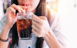 Chuyên gia chỉ điểm 4 đồ uống khiến phụ nữ già nua