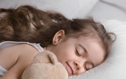 Giấc ngủ tác động như thế nào đến chiều cao của trẻ?