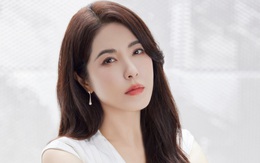 Bí quyết trẻ hơn tuổi thật của 'ma nữ đẹp nhất màn ảnh'
