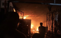 Hành trình giải cứu 3 người bị mắc kẹt trong đám cháy 'như phim' ở Vĩnh Phúc