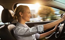 Những lỗi phụ nữ thường mắc khi lái ô tô dễ gây tai nạn
