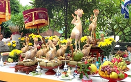 Cận cảnh 'phi đội gà bay' nổi tiếng trong mâm cúng rằm tháng 7 ở Hà Tĩnh