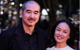 Lần xuất hiện hiếm hoi cùng vợ của đạo diễn vừa đoạt giải Cánh Diều Vàng