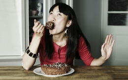 Ăn quá nhiều đường có thể gây hại cho làn da thế nào?