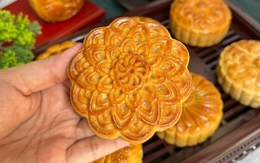 Không đảm bảo điều kiện sản xuất bánh Trung thu, 2 cơ sở ở Cao Bằng vẫn 'ra lò' hàng trăm chiếc/ngày