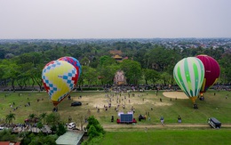 Đến bao giờ sinh viên mới nhận được tiền thù lao của đơn vị tổ chức lễ hội ở Huế?