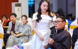 Xúc động câu chuyện về người cha đã mất của cô gái Hà Tĩnh mới giành Quán quân cuộc thi Tiếng hát Hà Nội