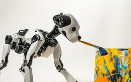 Chó robot có khả năng tự sáng tác những bức vẽ trị giá hàng tỷ đồng