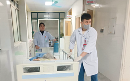 3 giờ sáng, con trai phát hiện mẹ đã hôn mê vì thói quen nhiều người làm khi rét