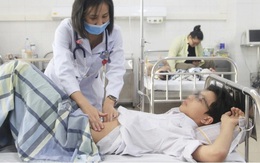 Bé 13 tuổi viêm loét dạ dày, xuất huyết tiêu hóa vì thói quen khó bỏ của nhiều người Việt