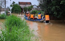 Nước lũ dâng cao khiến nhiều nơi bị ngập sâu, Quảng Ngãi ra công điện khẩn