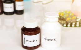 Tại sao nên dùng vitamin D cùng với vitamin K?