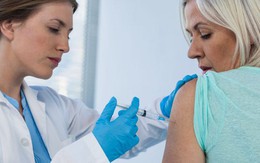 5 loại vaccine rất quan trọng cho người trên 50 tuổi