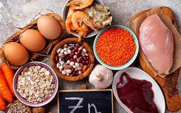 Dấu hiệu thiếu kẽm thường gặp ở trẻ và các thực phẩm giàu kẽm