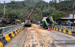 Danh tính các nạn nhân thương vong trong vụ xe khách đổ nghiêng, đè lên xe máy ở Yên Bái