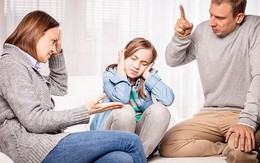 Lặp lại 4 điều mỗi khi con chưa ngoan, cha mẹ đang vô tình 'đẩy con' ngày càng xa mình