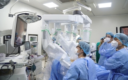 Phẫu thuật robot thành công cho các bệnh nhân bị ung thư gan và ung thư đường tiêu hóa