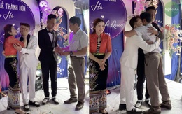 ‘Chú rể lớn’ và ‘chú rể nhỏ’ ngập tràn hạnh phúc trong đám cưới đặc biệt ở Nghệ An