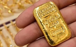 Giá vàng liên tục tăng sốc, chuyên gia cảnh báo về "bong bóng" sắp vỡ
