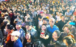 Hàng nghìn người đổ về Cố đô Hoa Lư kỷ niệm 1.100 năm ngày sinh vua Đinh