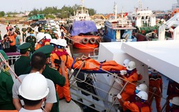 Vụ sà lan chìm trên biển Quảng Ngãi: Nghi 9 người gặp nạn