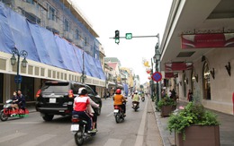 Hà Nội: Công nhân tất bật thi công, phố Tràng Tiền chuẩn bị 'thay áo mới'