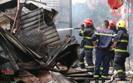 Khống chế đám cháy lớn tại kho phế liệu ở Mễ Trì, Nam Từ Liêm