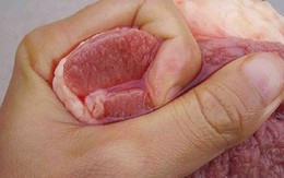 Đi chợ mua thịt lợn chỉ cần nhìn 5 điểm này là biết thịt sạch hay bẩn