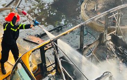 Cháy rụi 40 xe điện trong khuôn viên Trường CĐ Điện lực Miền Trung