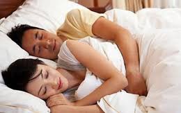 3 cách dễ nhất giúp phong thủy phòng ngủ của vợ chồng luôn có năng lượng tích cực, hạnh phúc viên mãn