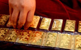 Giá vàng hôm nay 6/6:  SJC giảm về mốc 77 triệu, vàng nhẫn Bảo Tín Minh Châu, PNJ, Doji dưới 75 triệu đồng/lượng