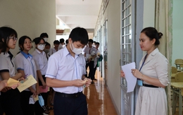 Thi vào lớp 10: Vụ cháy nhà trọ tại Trung Kính xuất hiện trong đề thi môn Văn tại Đắk Lắk